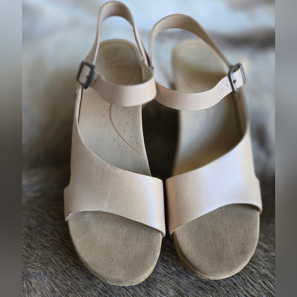 Dansko Tasha Leather Clog Sandals with Cut-Out Heels size 40 / 9 - Picture 4 of 16